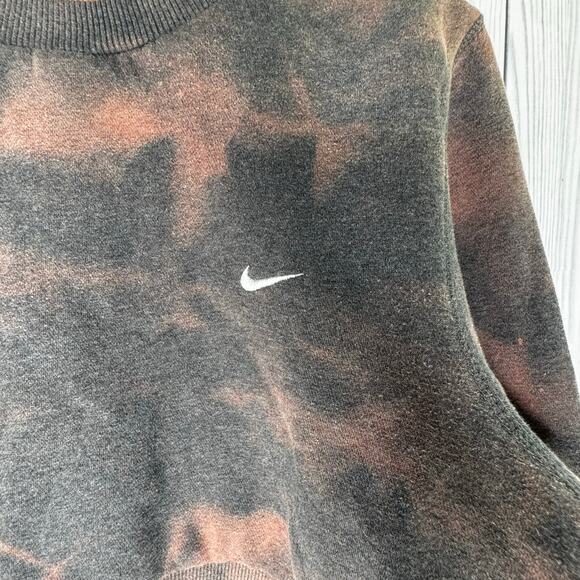 Vintage Cropped Nike Crew Neck Sweatshirt 90s Bleach Dyed Small - Picture 2 of 8